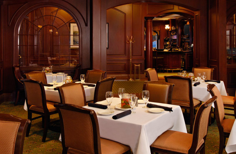 Dining room at Omni San Francisco Hotel.