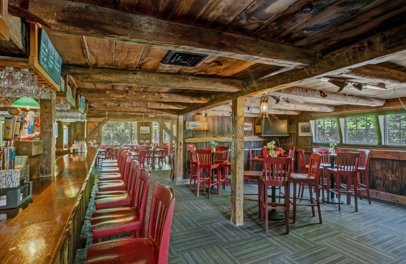 Dining at Basin Harbor.