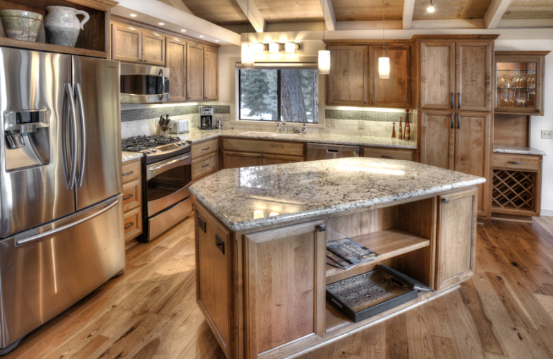 Guest kitchen at Chinquapin.