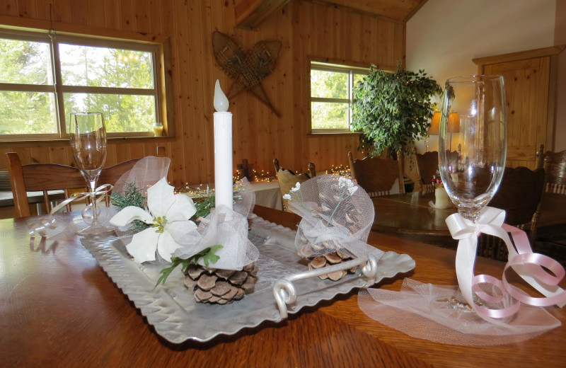 Weddings at DiamondStone Guest Lodges.