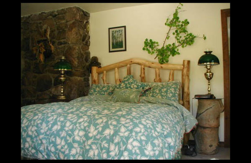 Guest room at Meadow Creek Lodge and Event Center.