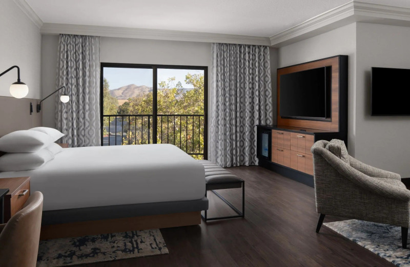 Guest room at Hyatt Westlake Plaza in Thousand Oaks.