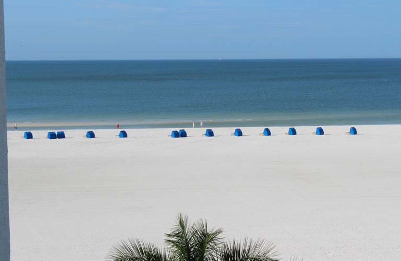 The beach at Gulfview Manor Resort.