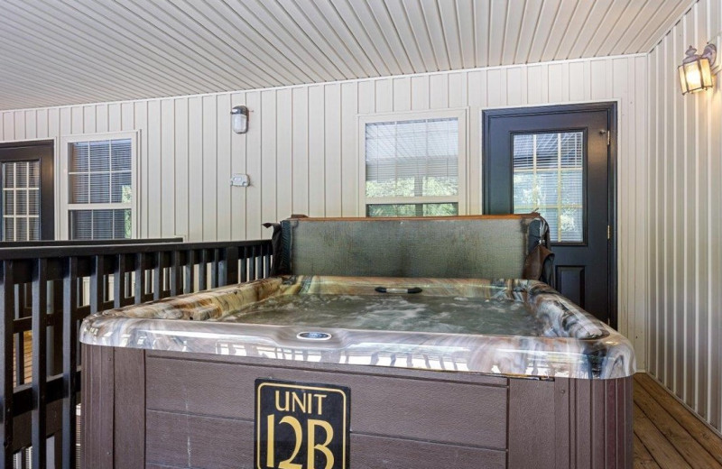 Rental jacuzzi at Eden Crest Vacation Rentals, Inc.