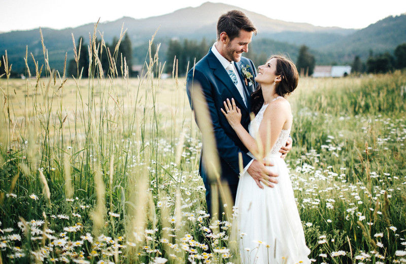 Weddings at Mountain Springs Lodge.