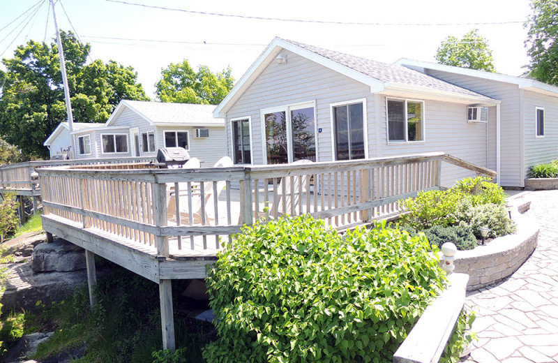 Angel Rock Waterfront Cottages Cape Vincent Ny Resort