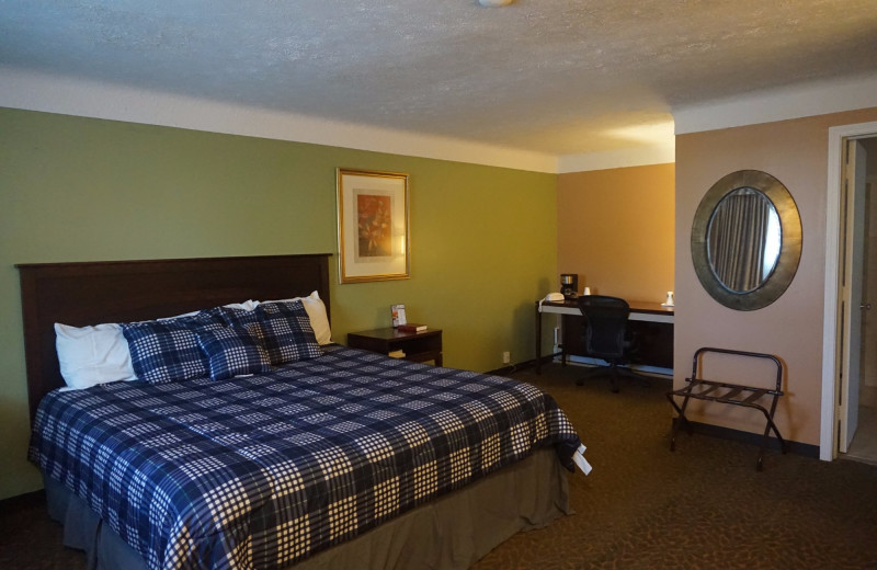 Guest room at Bellevue Hotel