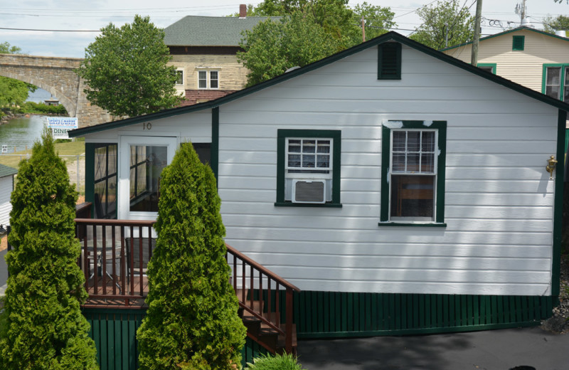 Cottage exterior at Channel Waterfront Cottages.