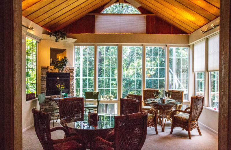 Dining at The Inn at Harbour Ridge.