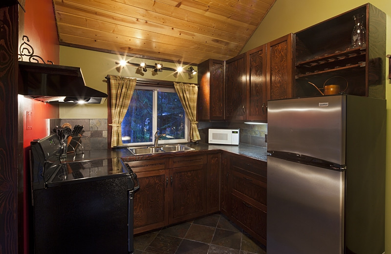 Rental kitchen at Cedar House Restaurant & Chalets.