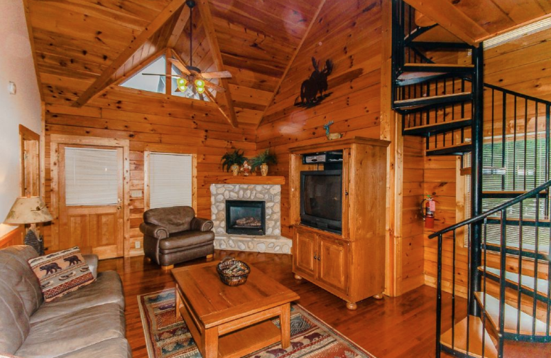 Cabin living room at Golfview Vacation Rentals.