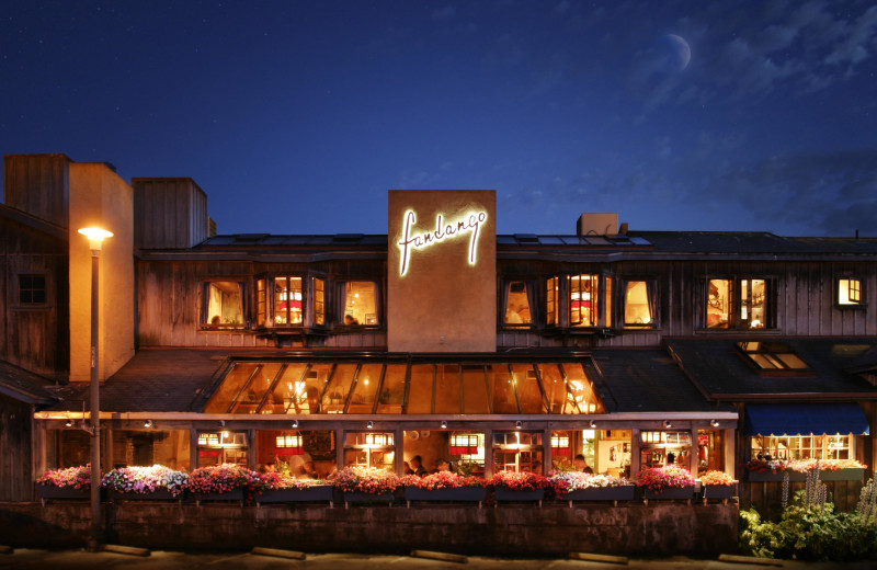 Dining near Old Monterey Inn.