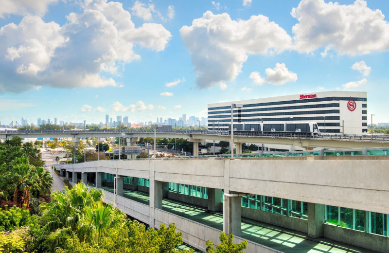 Exterior view of Sheraton Miami Airport Hotel & Executive Meeting Center.