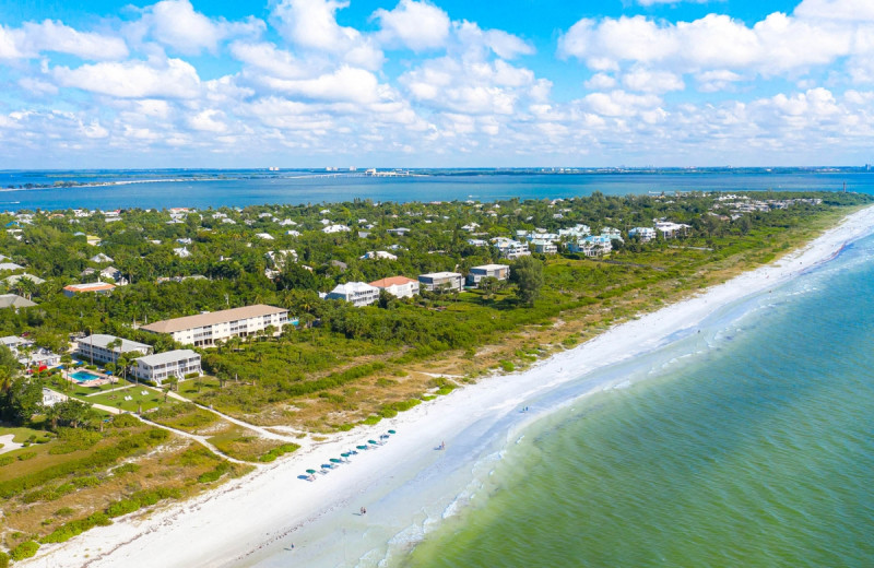 Exterior view of The Inns of Sanibel.