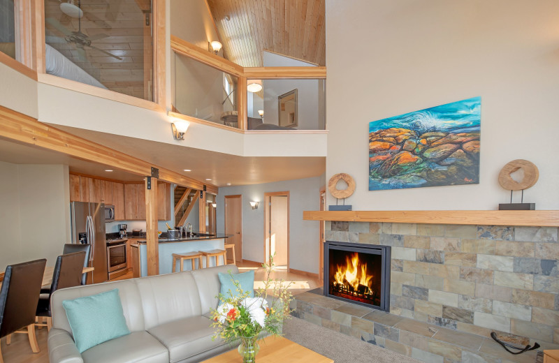 Guest room at Surfside on Lake Superior.