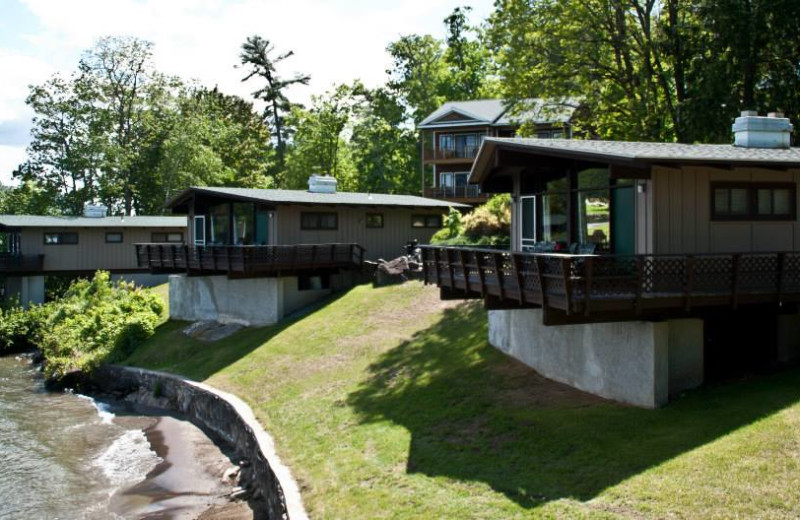 Exterior view of Sun Castle Resort Lakefront.