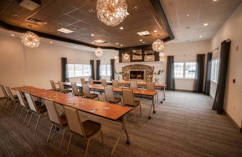 Meetings at Bay Pointe Inn Lakefront Resort.