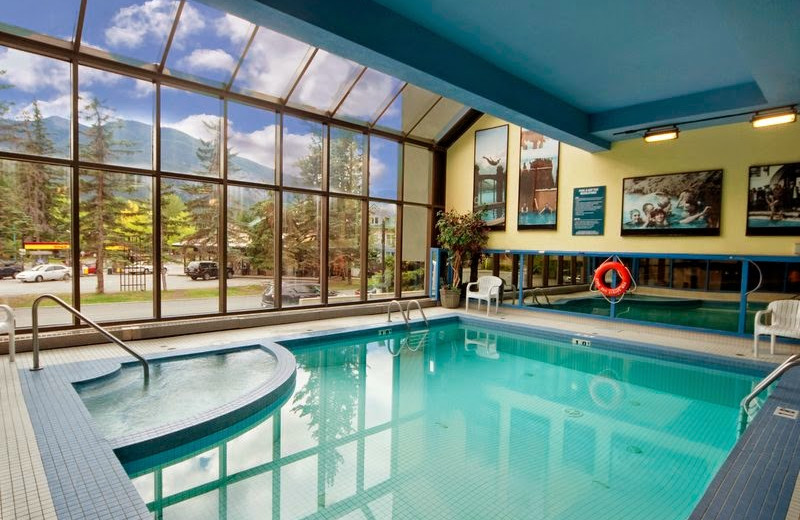 Indoor pool at Best Western PLUS Siding 29 Lodge.