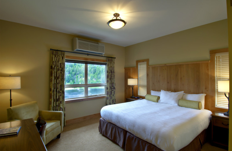 Guest rooms at RockRidge Canyon Camp & Conference Center