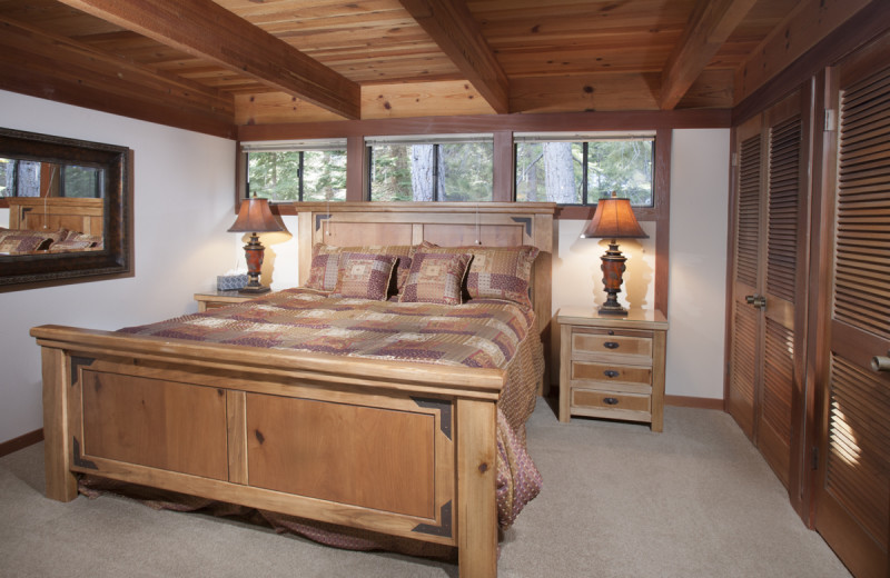 Guest bedroom at Chinquapin.