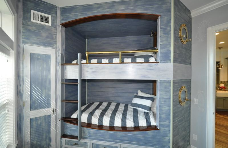 Rental bunk beds at Lizzie Lu's Island Retreat.