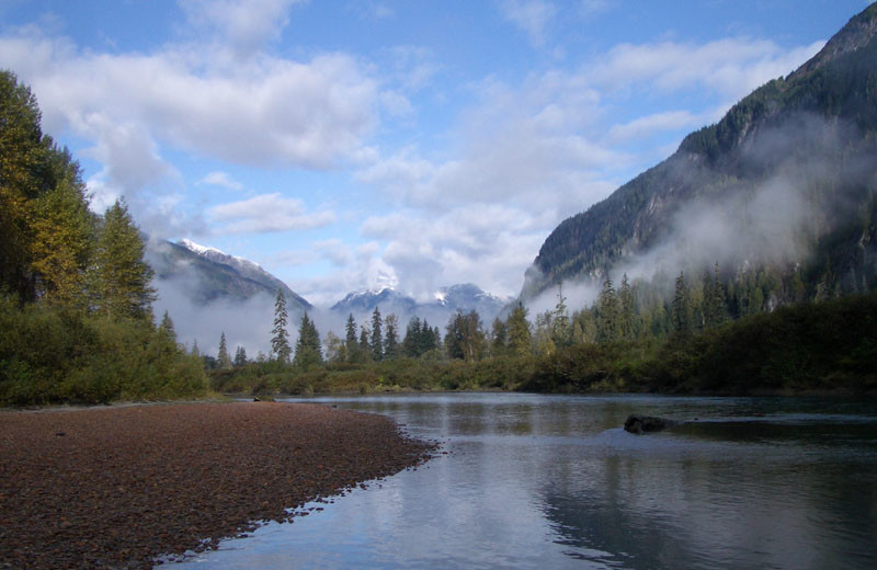 Mountain view at Z-Boat Lodge River Guides.