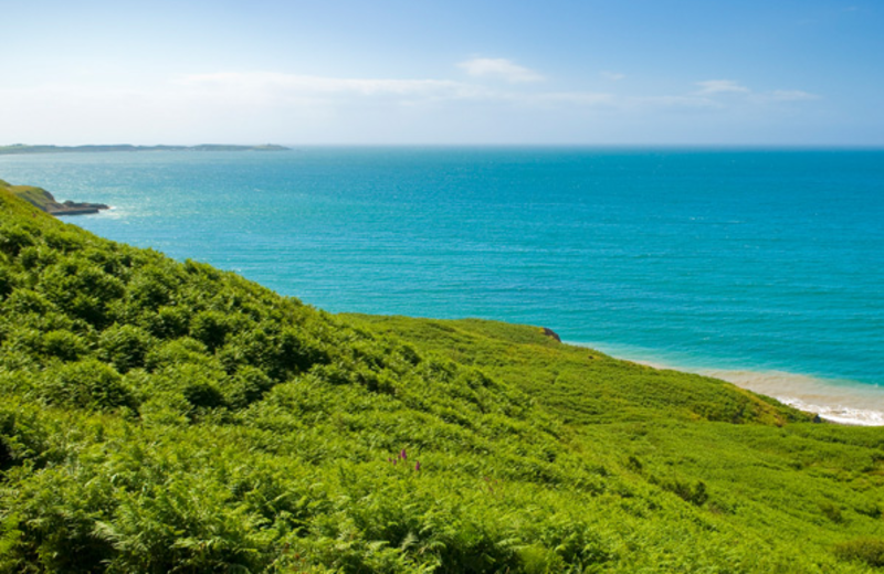 Natural Retreats Llŷn Peninsula, North Wales: looking west over Nefyn Bay.