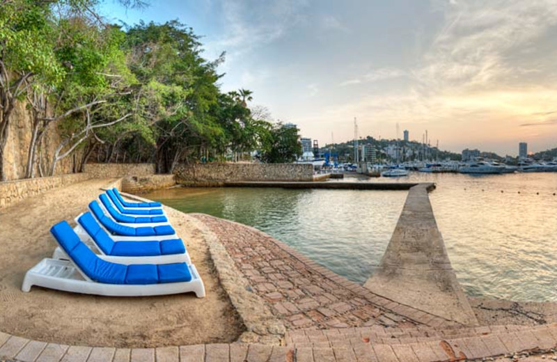 Beach at Alba Suites Acapulco.