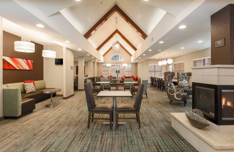 Lobby at Residence Inn Phoenix Chandler/Fashion Center.