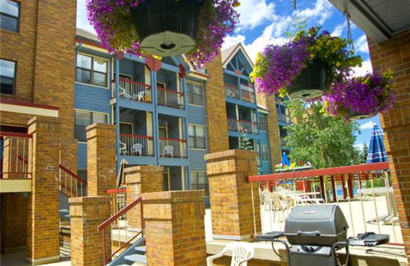 River Mountain Lodge exterior at Breckenridge Discount Lodging.