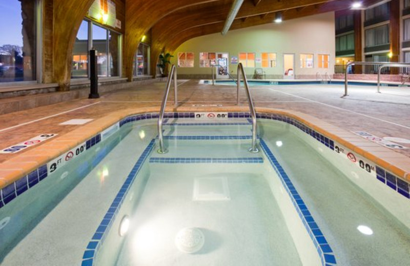 Indoor swimming pool at Holiday Inn Detroit Lakes.