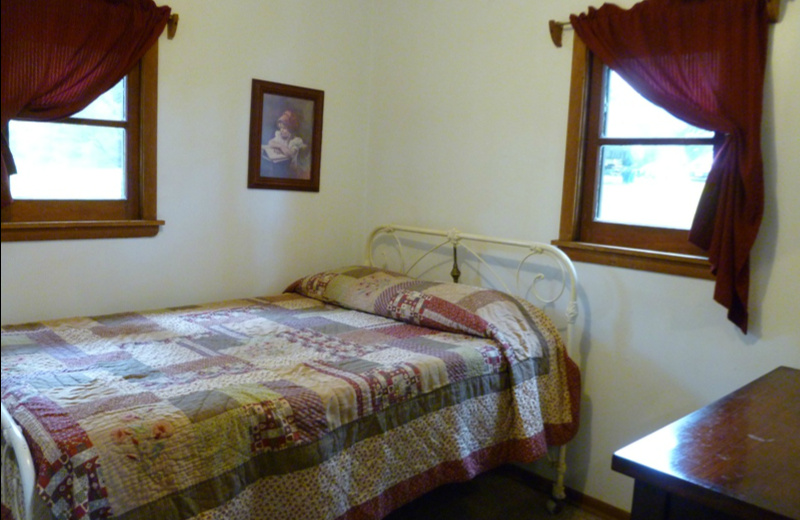 Cabin bedroom at Swan Lake Resort.