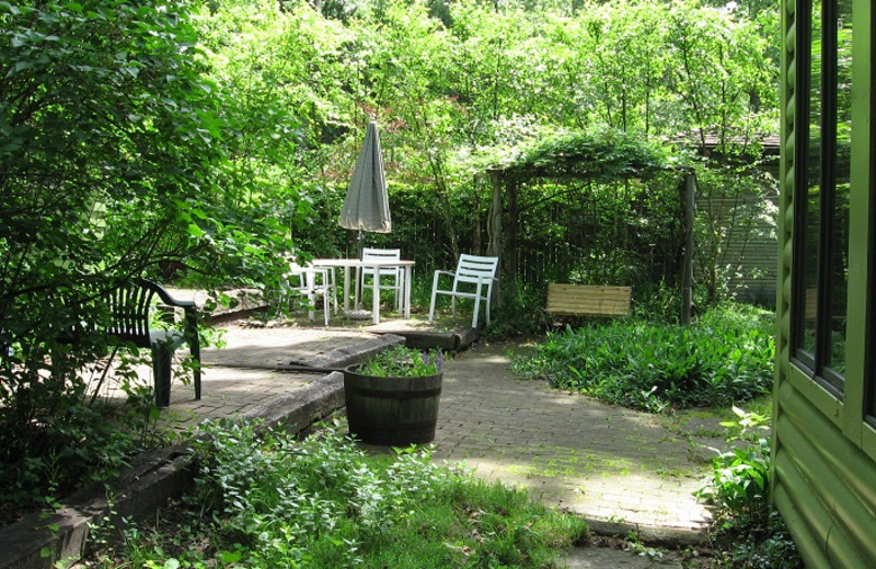 Vacation rental patio at Beach Combers Vacation Rentals. 