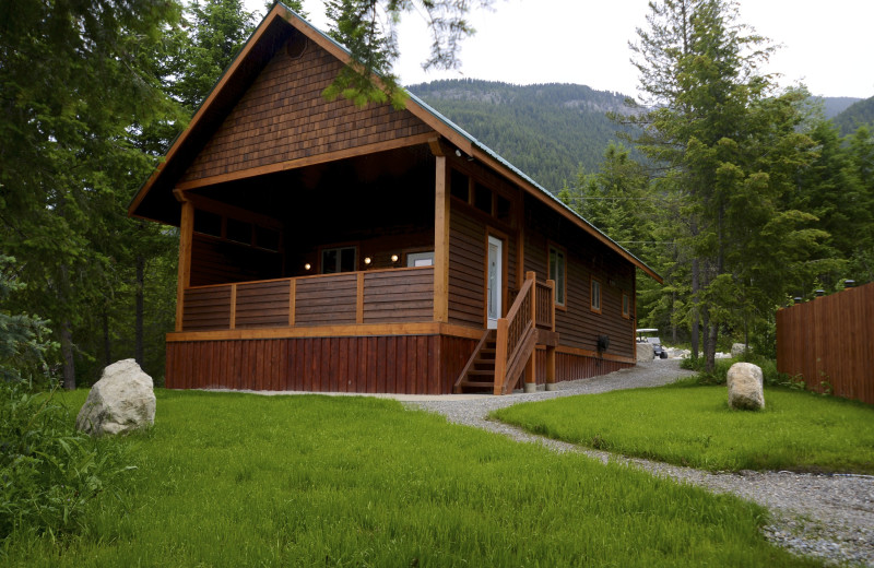 Rental exterior at Cedar House Restaurant & Chalets.