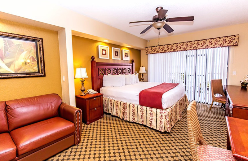 Guest bedroom at Westgate Lakes Resort & Spa.