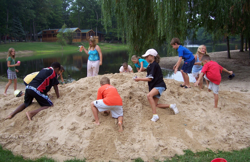 Beach at Lakeside Cabins Resort.