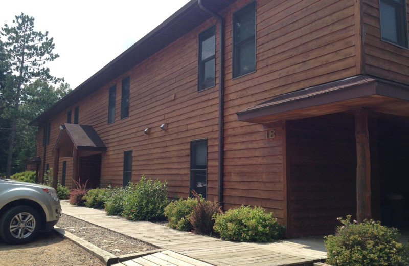 Exterior view of Timberlane Resort.