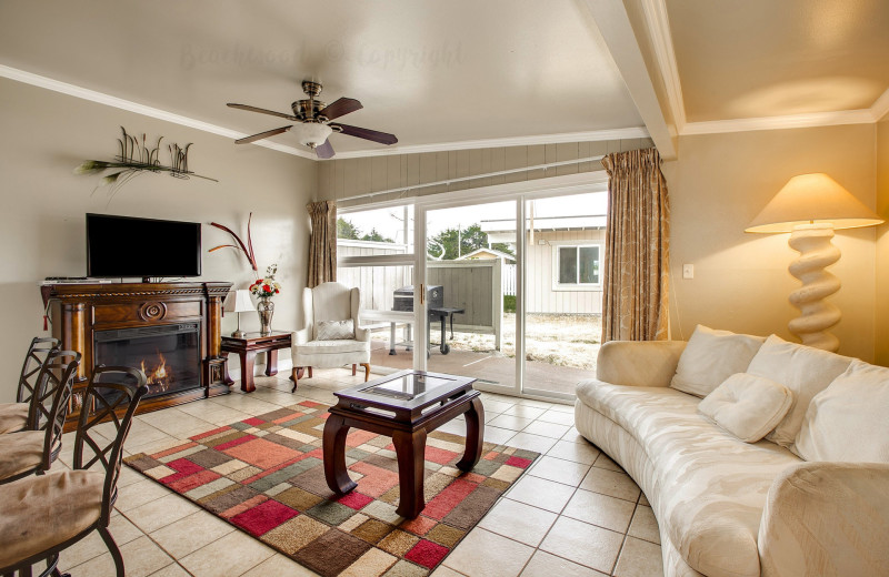 Guest living room at Beachwood Resort Condos.