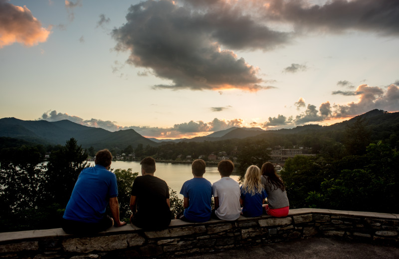 Immerse yourself in the Lake Junaluska experience with family and friends.