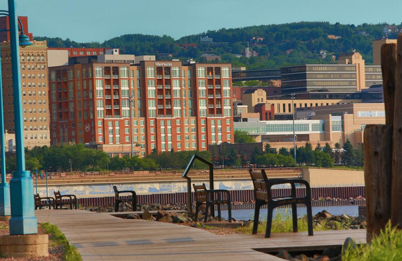 Exterior view of Sheraton Duluth Hotel.