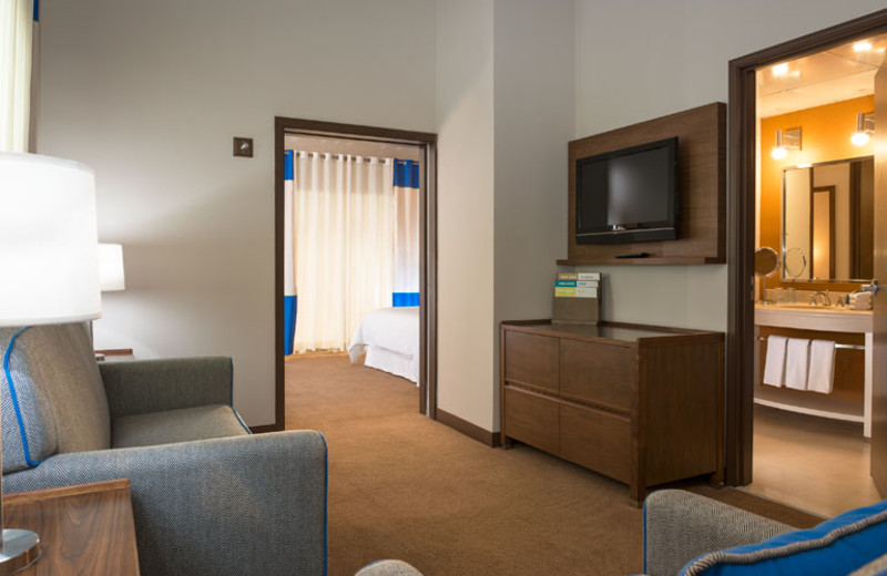 Guest room at Four Points by Sheraton Galerias Monterrey.