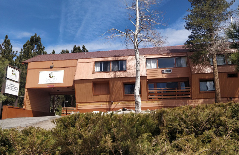 Exterior view of Ventura Grand Inn.