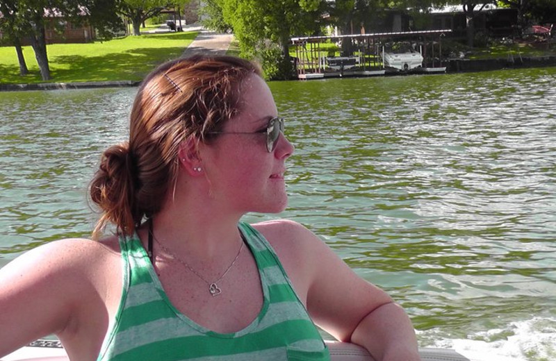 Boating on the lake at Log Country Cove.