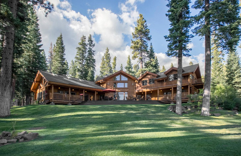 Rental exterior view of Tahoe Getaways.