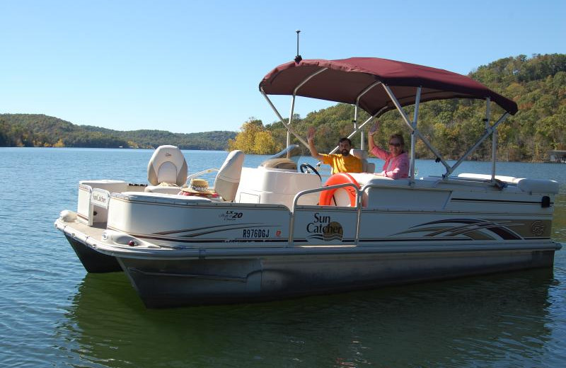 Boating at Beaver Lakefront Cabins.