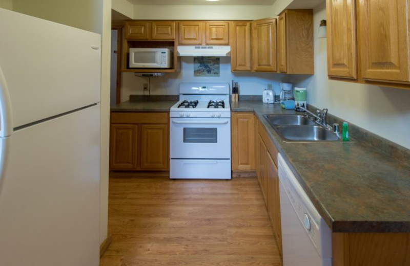 Guest kitchen at Warrens Lodging.