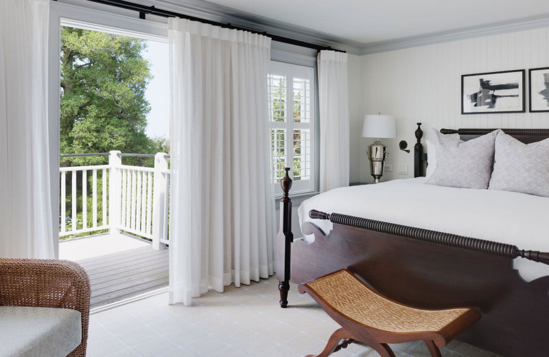 Guest room at Inn at Perry Cabin.