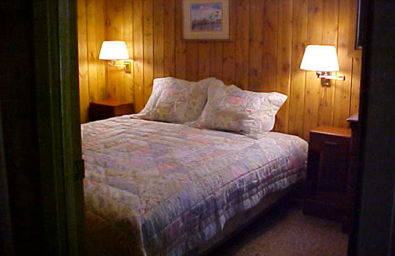 Cabin bedroom at Tamarack Resort.