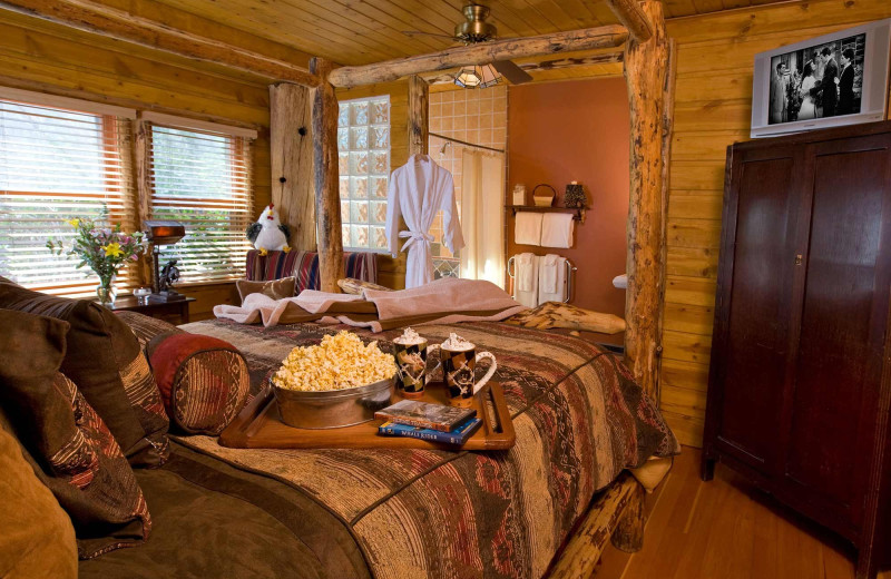 Guest room at Gold Mountain Manor.