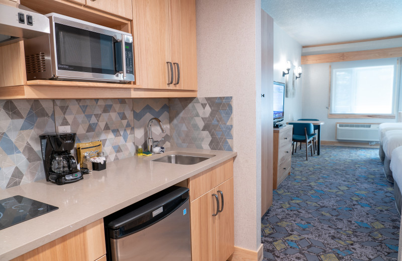 Guest kitchen at Tunnel Mountain Resort